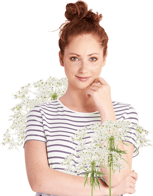 MenoLind Frau mit Blüten